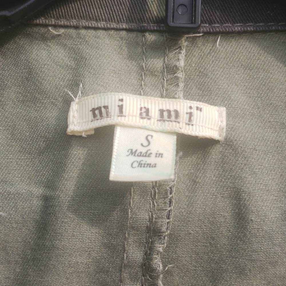 Lightweight Camp Jacket - image 3